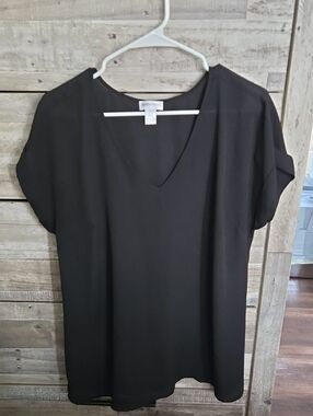 Motherhood Maternity Black V-Neck Short Sleeve Women's Top (Medium)